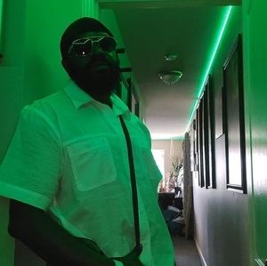 Meet your Posher, Ty